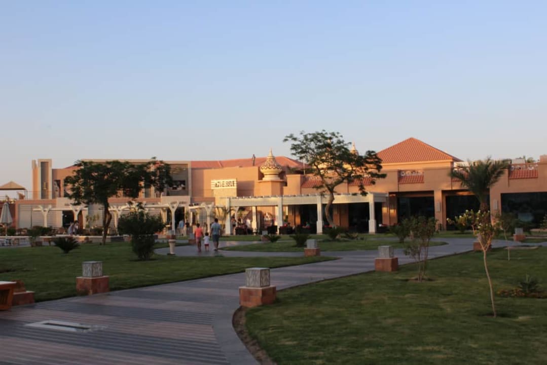 Budynek restauracji Pickalbatros Aqua Park Resort - Hurghada