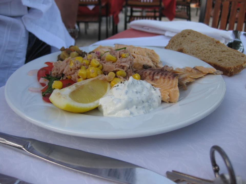 Leckeres vom Buffet  Hane Family Resort