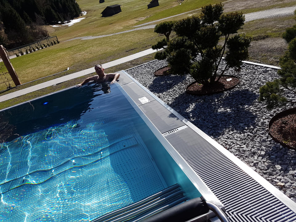 Pool Vitalhotel Edelweiss