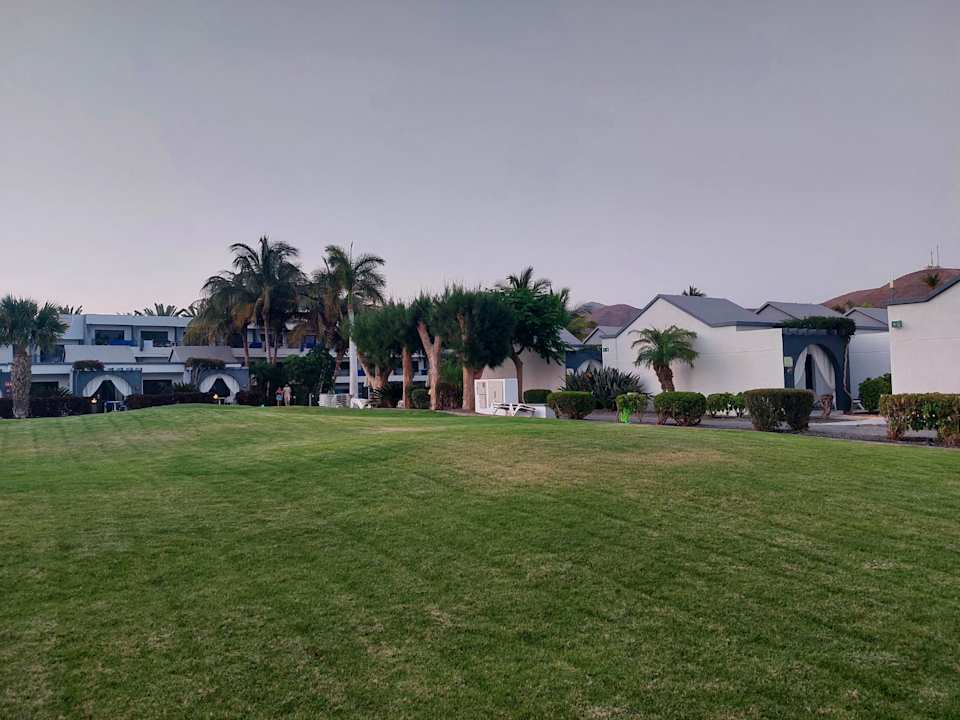 Gartenanlage R2 Romantic Fantasia Suites - Adults only