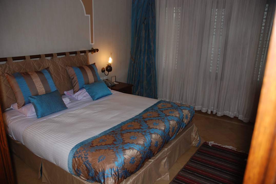 Zimmer Safaiyeh Hotel