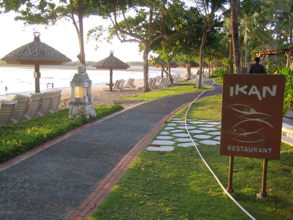 Strandpromenade The Westin Resort Nusa Dua, Bali