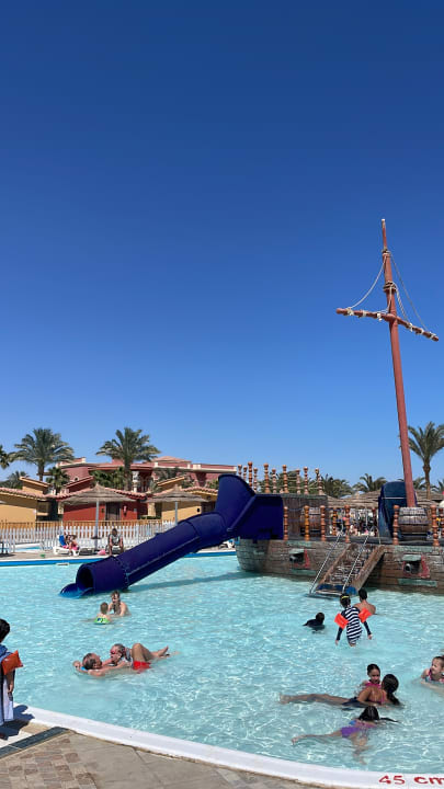 Pool Titanic Beach Spa & Aqua Park
