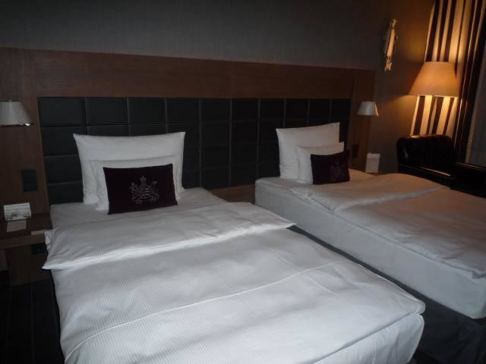 Zimmer Mövenpick Hotel Stuttgart Airport