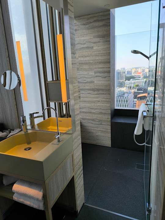 Zimmer Parkroyal on Pickering