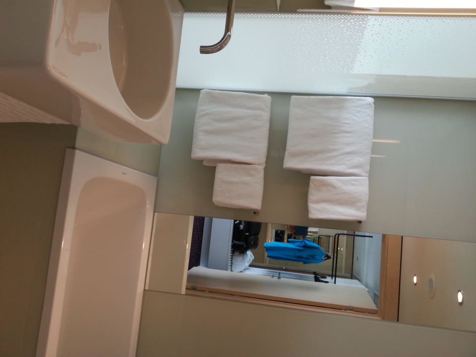 Badezimmer AC Hotel Bella Sky Copenhagen