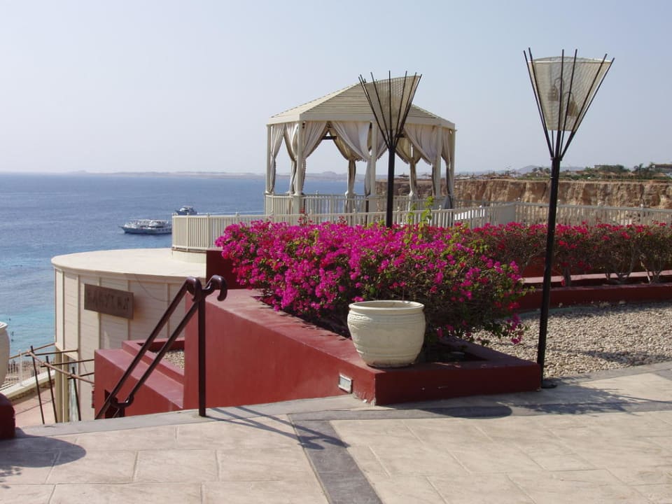 Blick von der Colombo-Bar zur Strand-Disco Reef Oasis Beach Resort