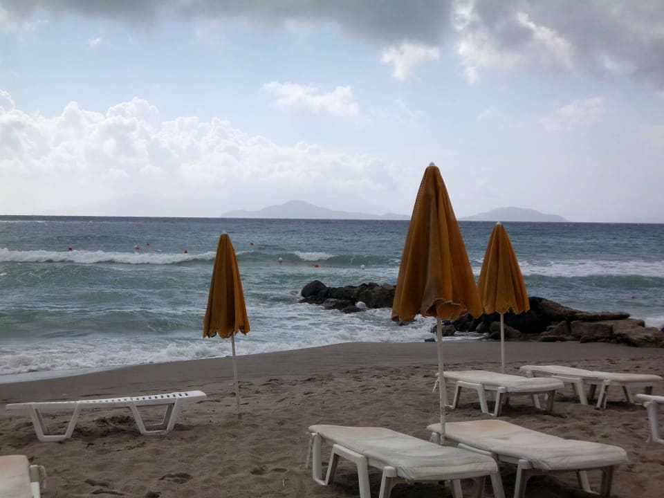 Wunderschöner Strand Porto Bello Beach