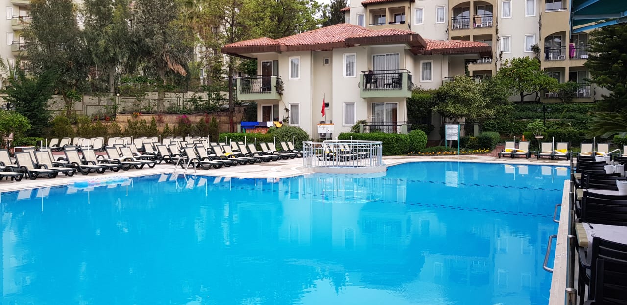 Pool Hotel Gardenia Beach