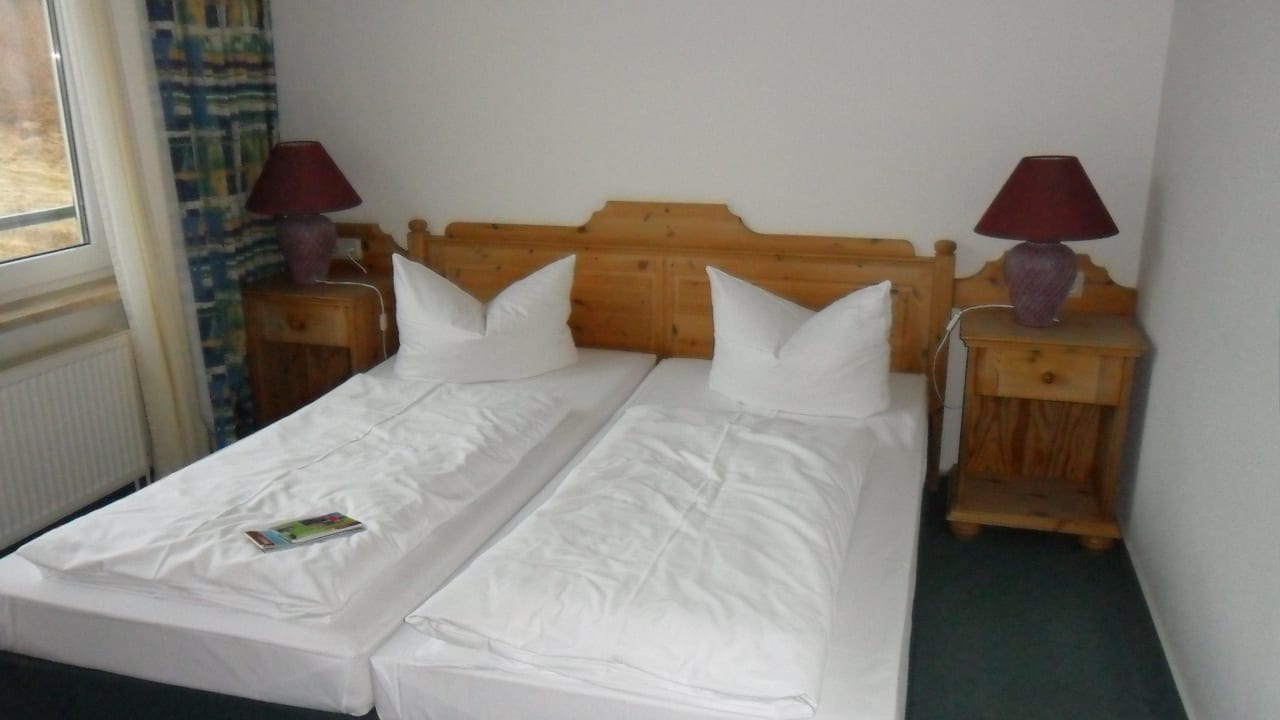 Doppelbett im Comfortzimmer Hotel Drei Annen