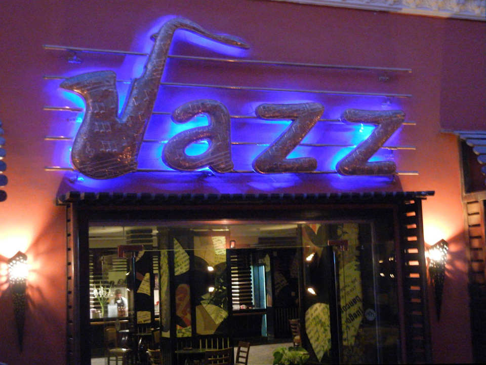 Jazz Bar Pickalbatros Alf Leila Wa Leila Resort - Neverland Hurghada