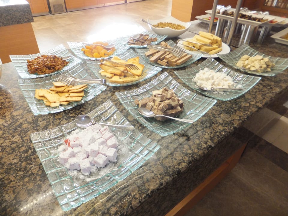 Süße Sachen beim Frühstück Side Mare Resort & Spa