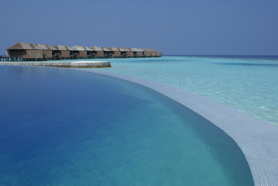 Traumhafter Pool Lily Beach Resort & Spa