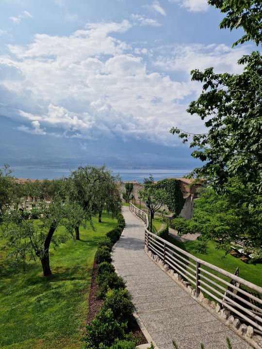 Gartenanlage Hotel Caravel