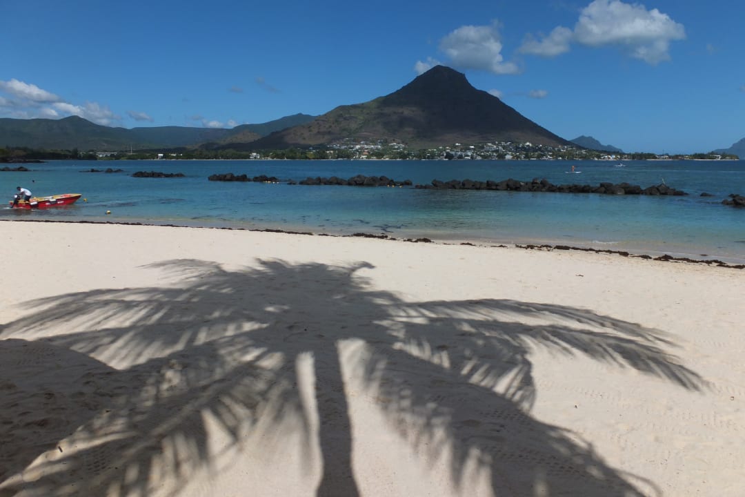 Strand Sands Suites Resort & Spa