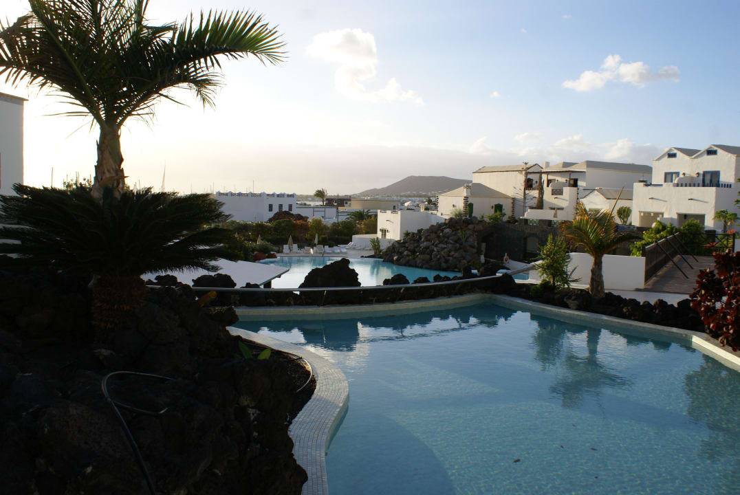 Vorne Süßwasser, unten Salzwasser Hotel LIVVO Volcan Lanzarote