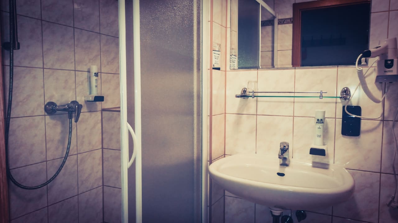 Zimmer Schwarzes Ross