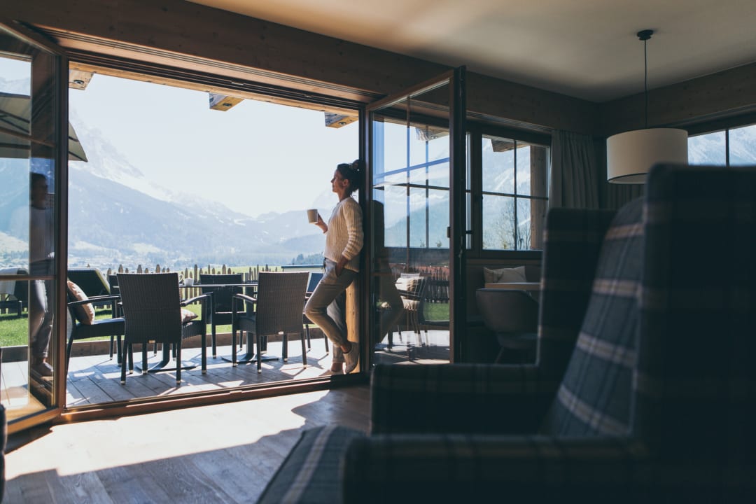 Zimmer PUR. Suites & Chalets in Lermoos