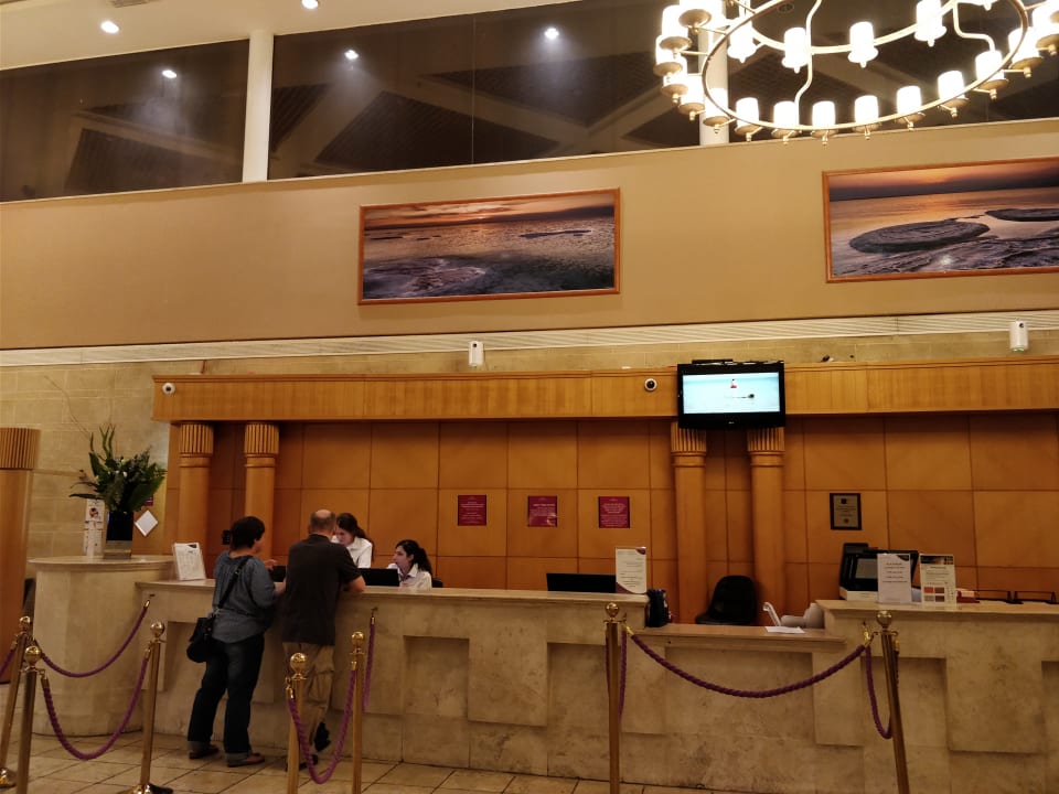 Lobby Crowne Plaza Dead Sea