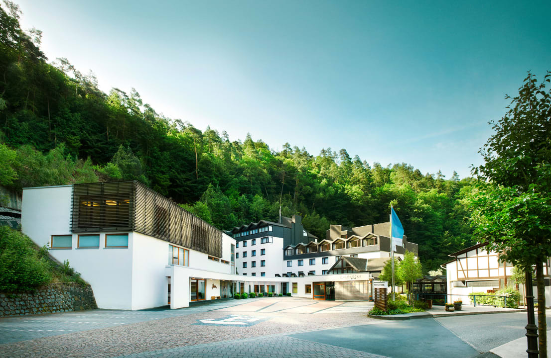 Außenansicht Hotel Zugbrücke Grenzau