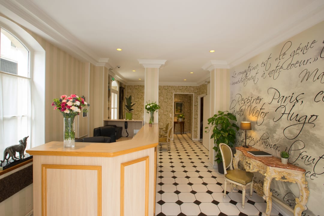 Lobby Hotel Romance Malesherbes by Patrick Hayat