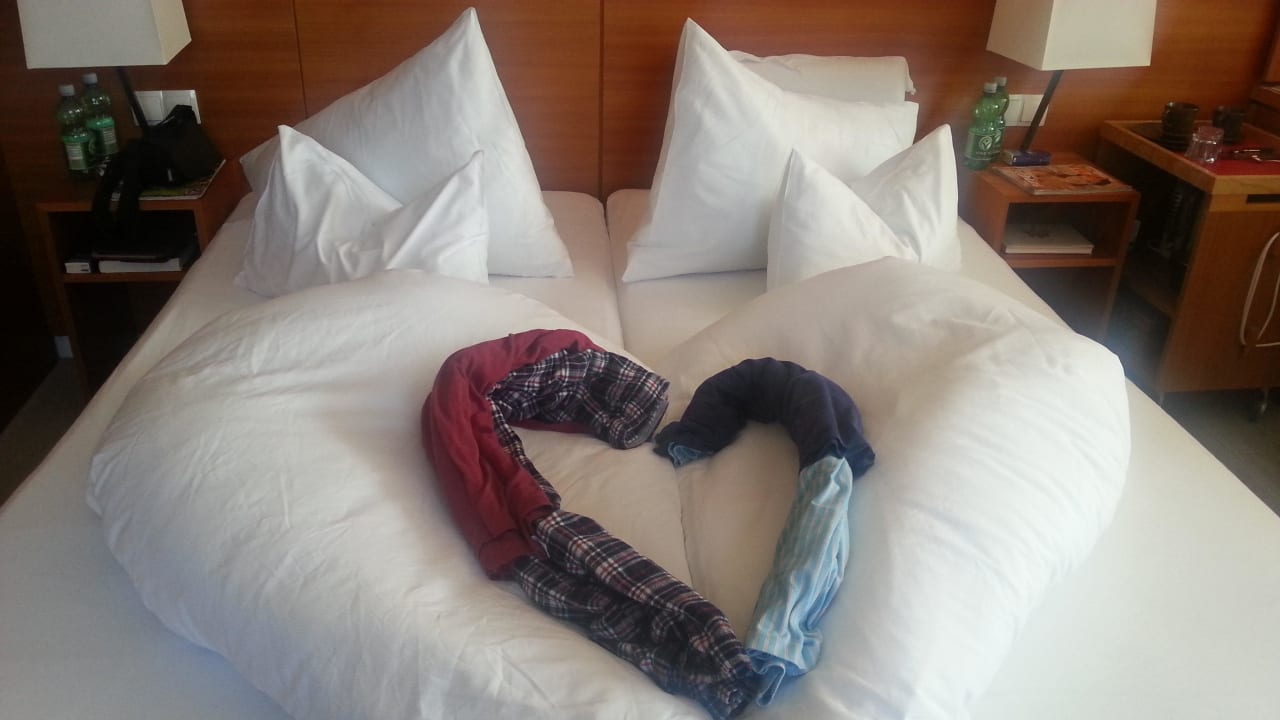 Täglich schöne Zimmerdeko Seehotel Grundlsee