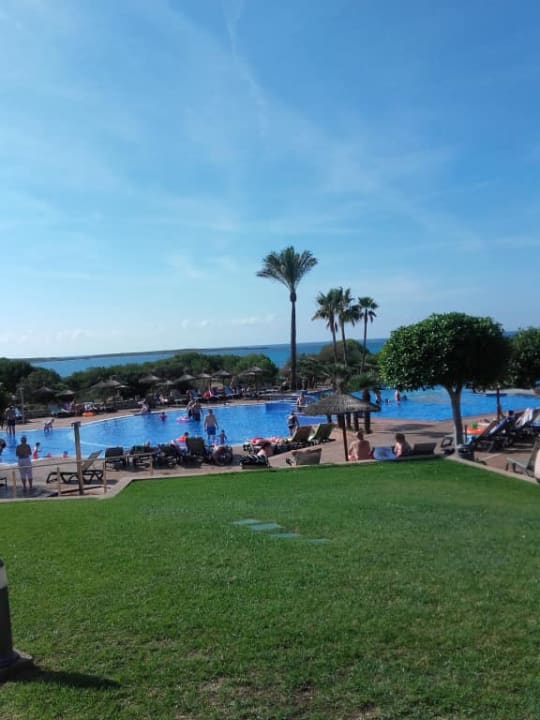 Jeden z basenów TUI KIDS CLUB Punta Prima