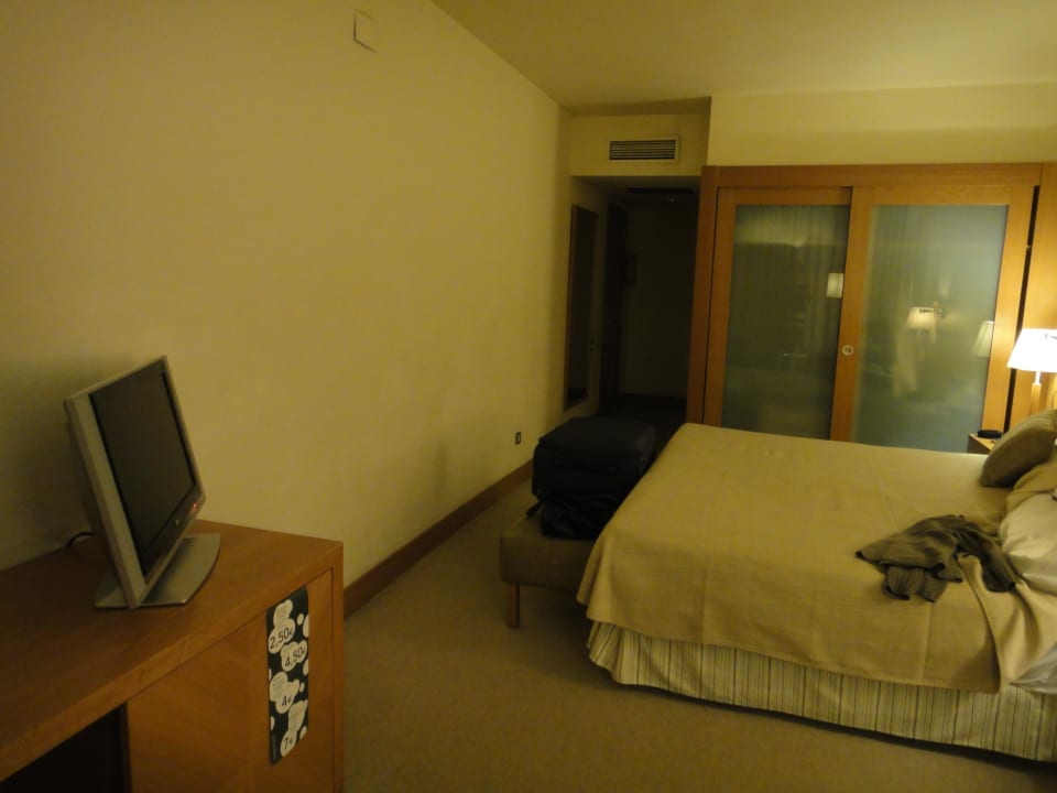 Zimmer NH Barcelona Sant Just