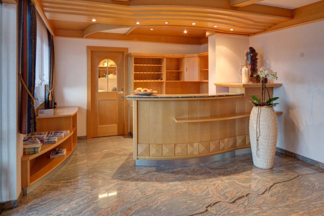 Reception Garni Hotel Hochgruber