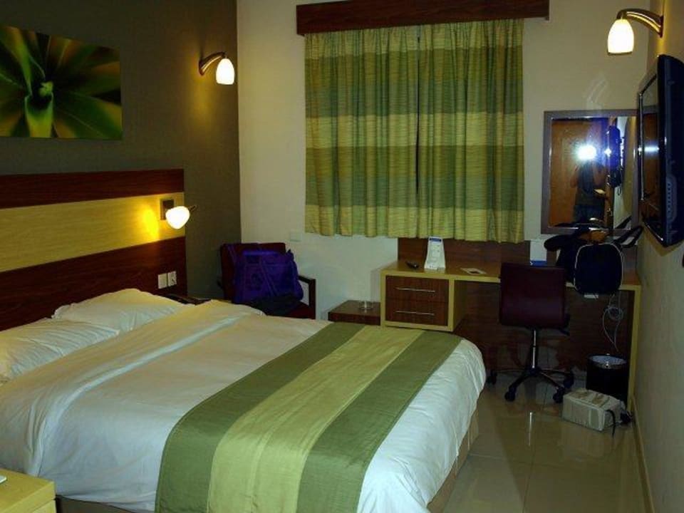 Kleines aber zweckmäßiges Zimmer Citymax Hotel Al Barsha