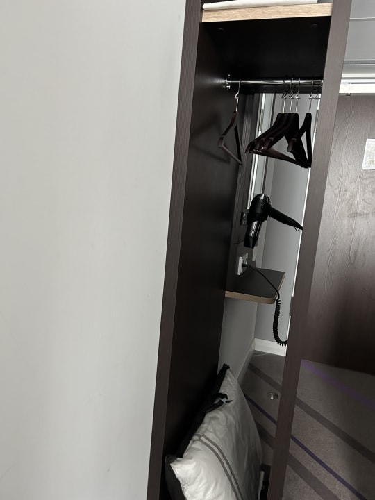 Zimmer Premier Inn Hamburg City Klostertor