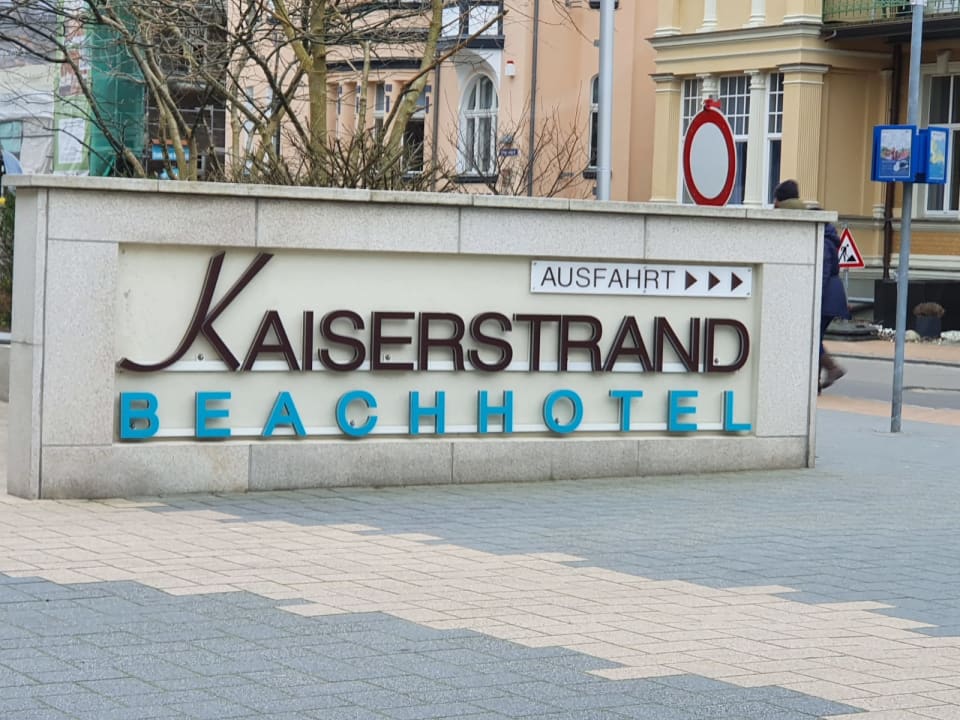 Außenansicht SEETELHOTEL Kaiserstrand Beachhotel
