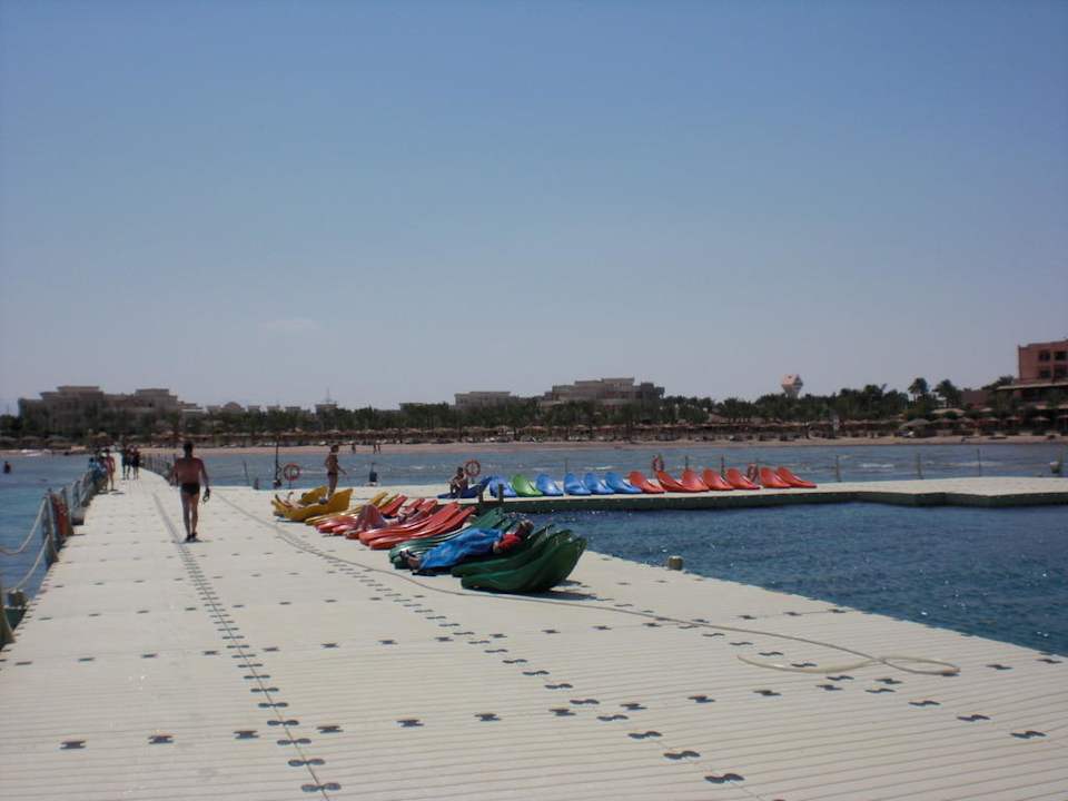 Schwimmende Plattform Pickalbatros Palace Resort