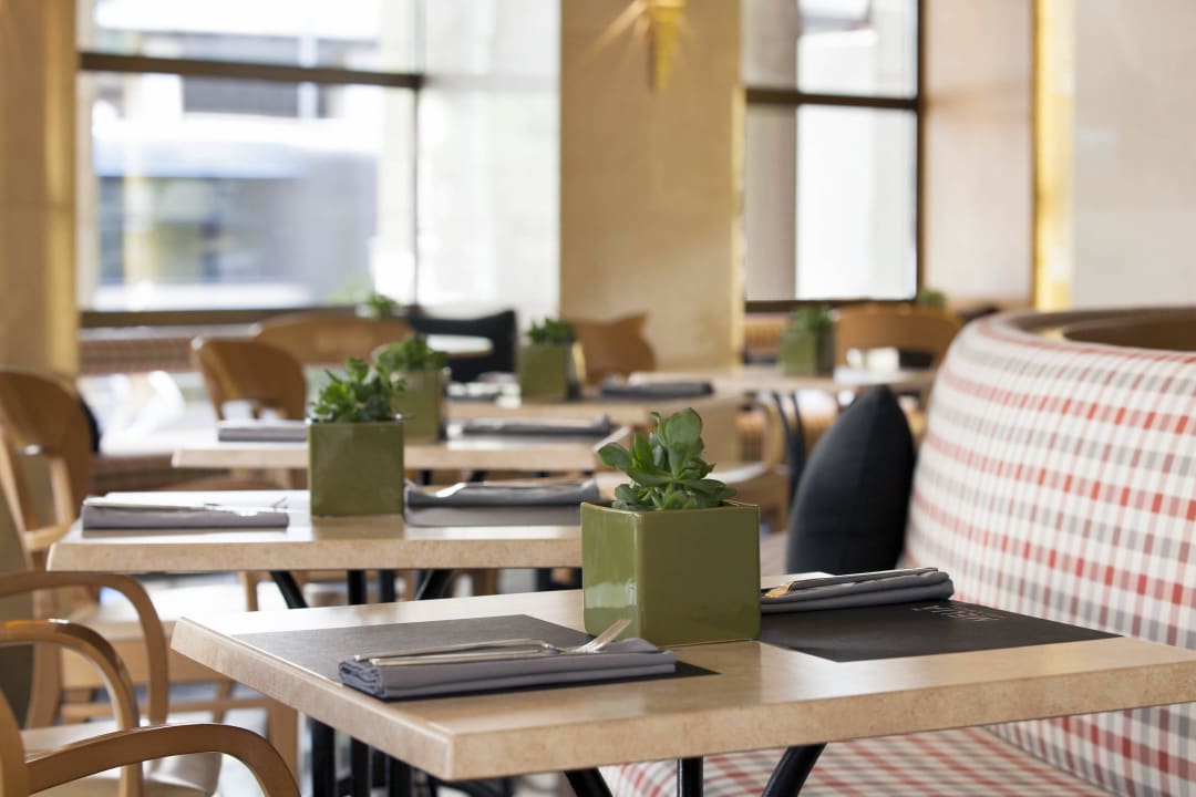 Mondo Cafe Meliá Athens Hotel