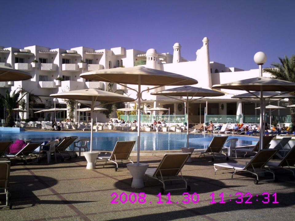 Poolanlage Hotel El Mouradi Skanes Beach