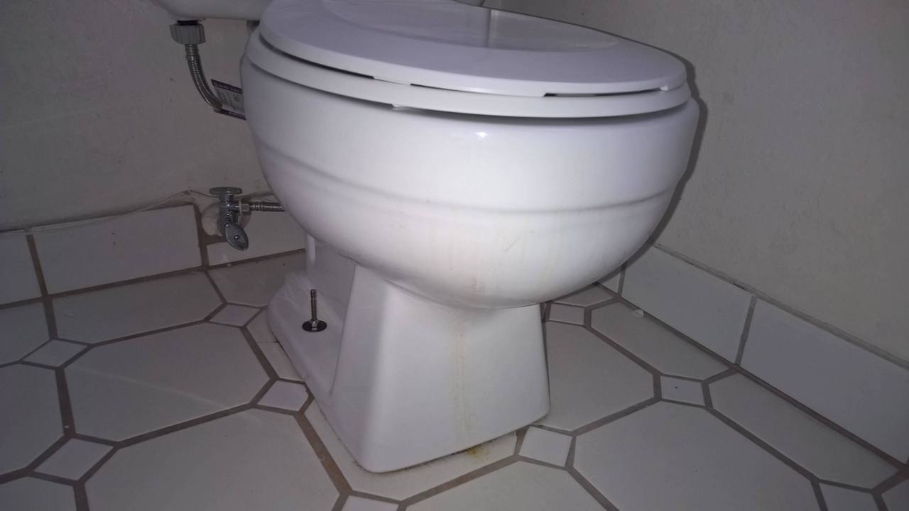 Undichtes WC Hotel Knights Inn Palm Springs