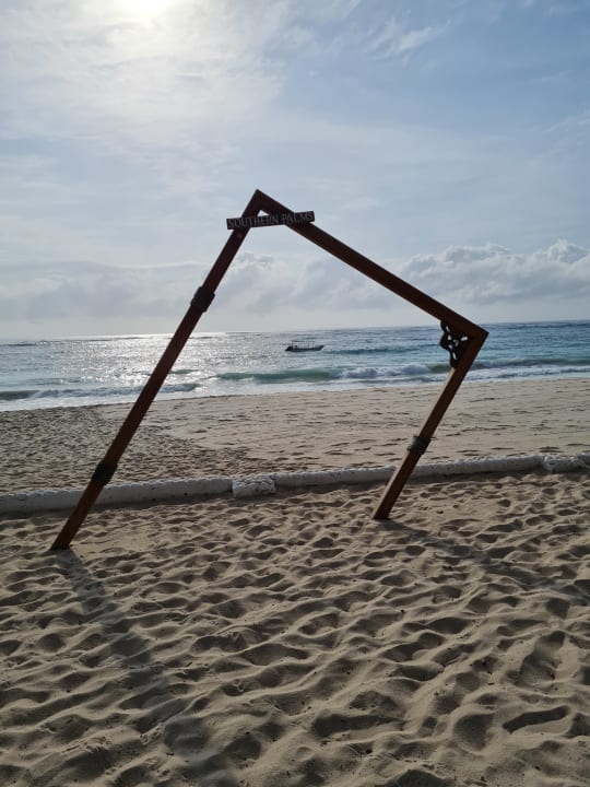 Strand Hotel Southern Palms Beach Resort