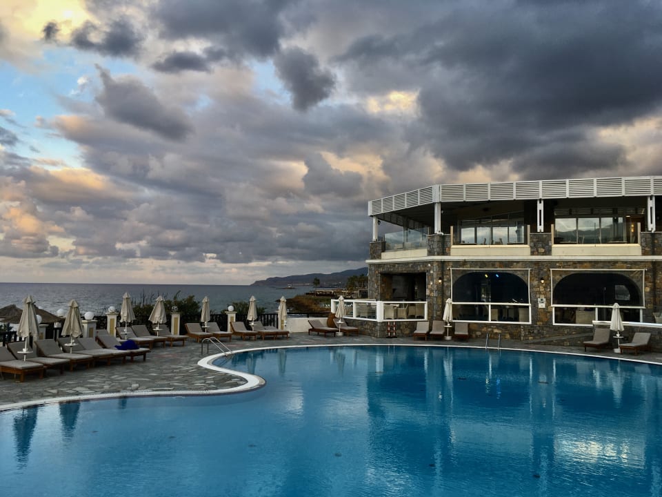 Pool Alexander Beach Hotel & Village Resort