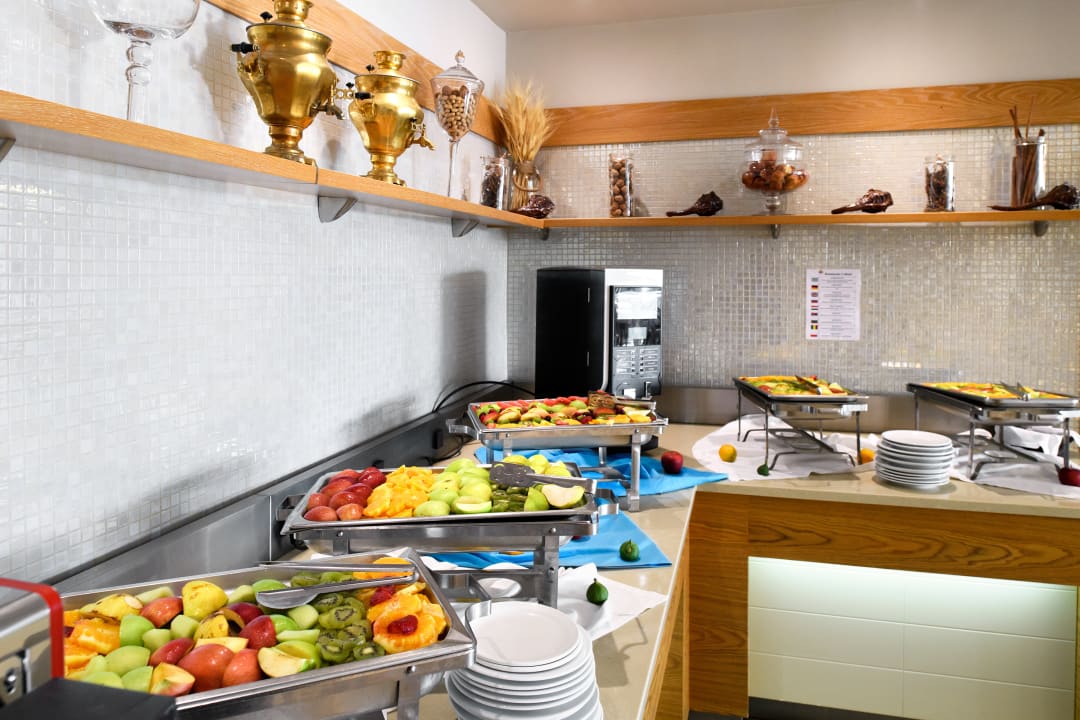 Gastro Blue Dolphin Resort Hotel