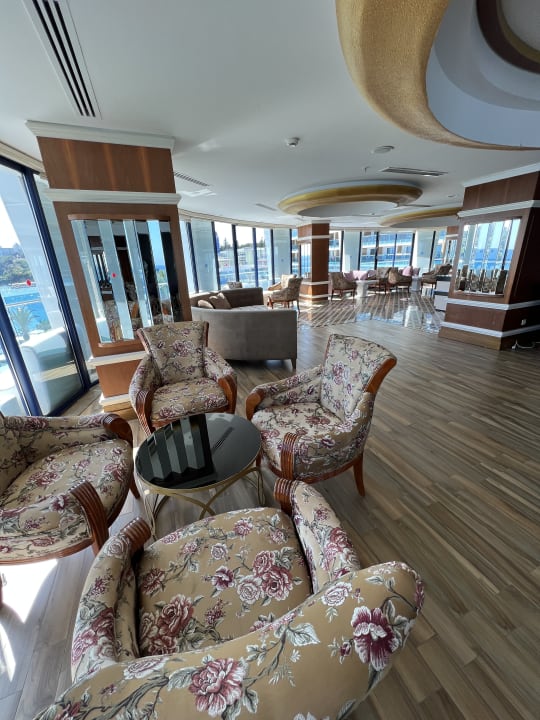 Lobby Granada Luxury Okurcalar