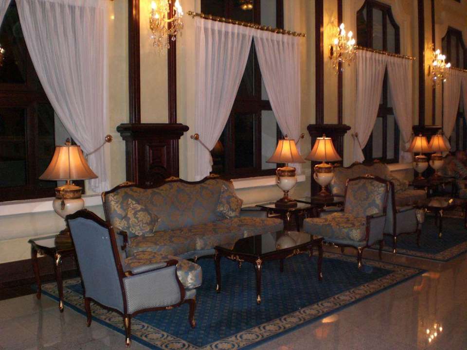 Lobby am Abend Hotel Riu Palace Punta Cana