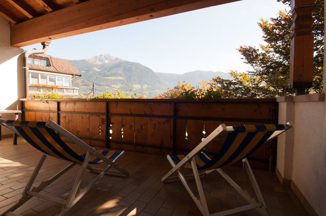 Blick zum Ifinger von Terrasse Zimmer Nr. 102 Hotel Alpenhof