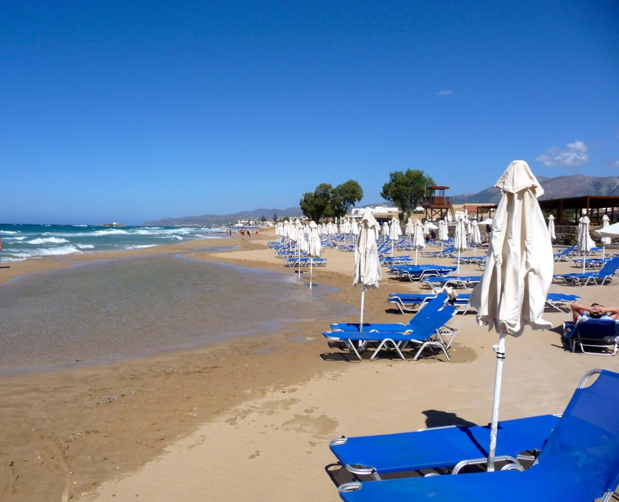 Blick Strandanfang Kernos Beach Hotel & Bungalows
