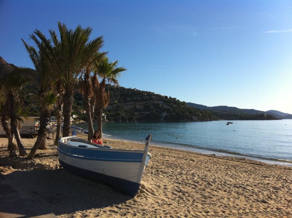 Strandromantik am morgendlichen St Clair-Strand Hotel Les Flots Bleus