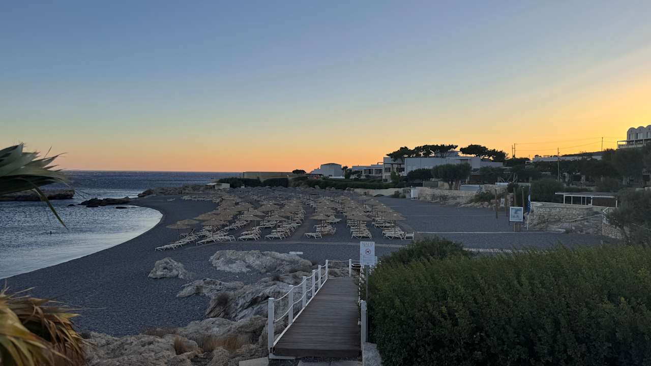 Strand Hotel Kakkos Bay