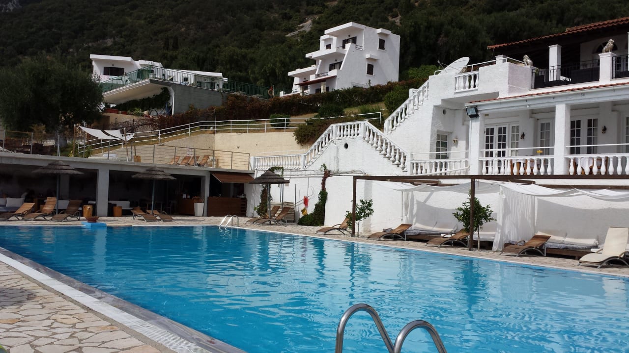 Pool,Loungebereich 1Etage  Hotel Pantokrator