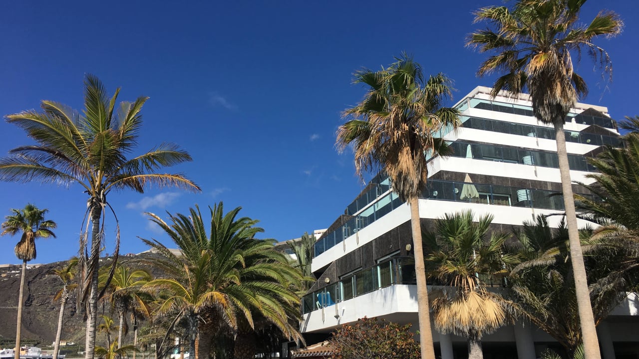 Hotelansicht beim Pool Melia La Palma Hotel