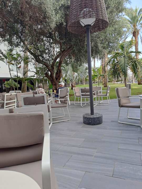 Außenansicht Hotel Riu Papayas
