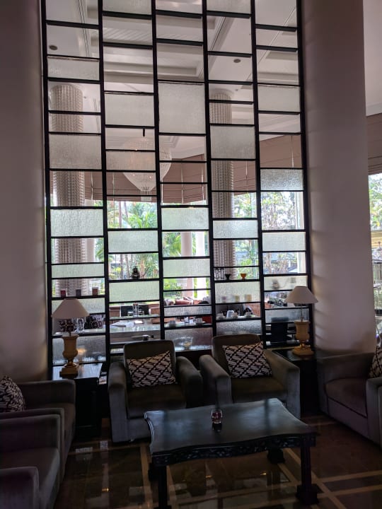Lobby Melia Purosani Yogyakarta