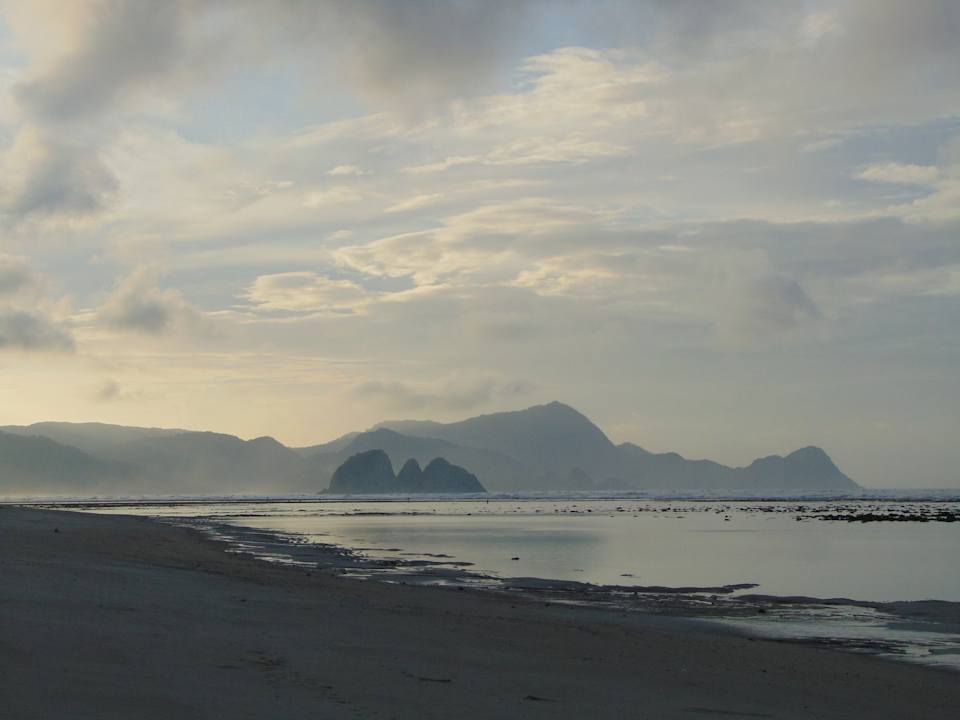 Strand Amber Lombok Beach Resort